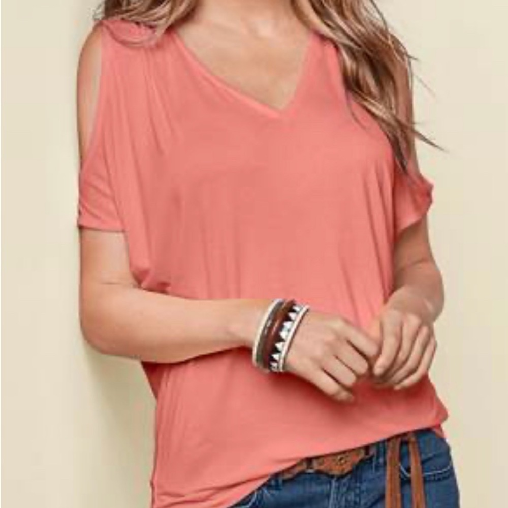 Venus Cold Shoulder Tee
